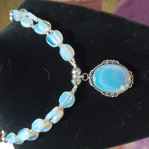 Opalite necklace earrings set handmade silver beaded  rainbow pendant glass gem - Picture 9 of 10